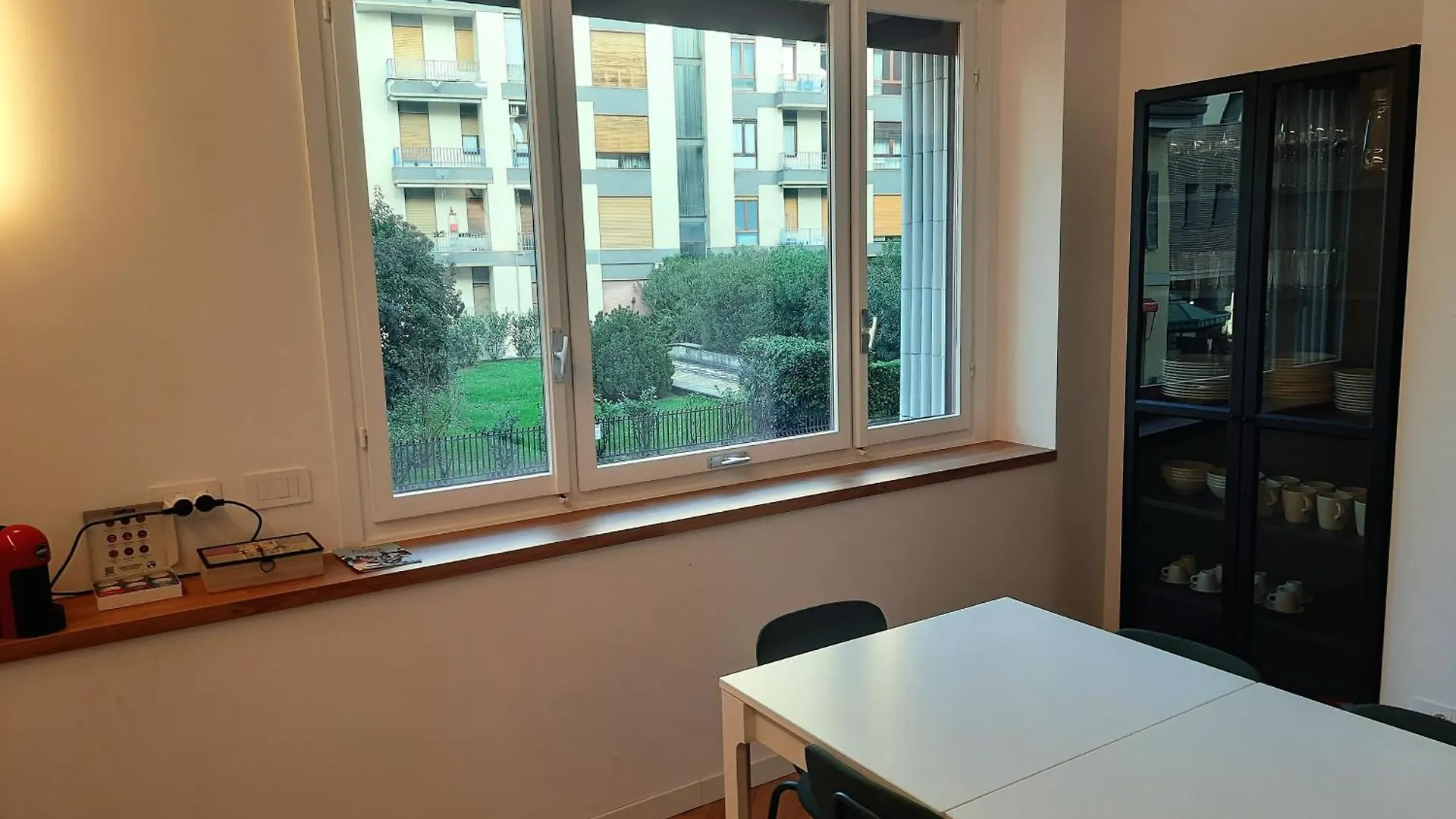 Mako Suites - Centro E Stazione Monza 0*,