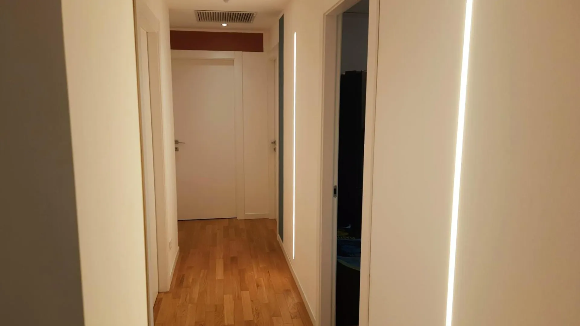 Mako Suites - Centro E Stazione Monza 0*,